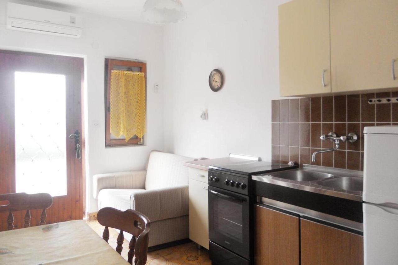 Apartments Ivo - With Terrace Supetarska Draga Exterior foto